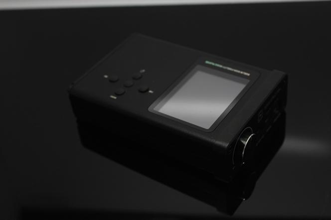 纯粹之声的执着 为何我们在一款随身器材中，坚持加入少见的同轴与光纤输出？
